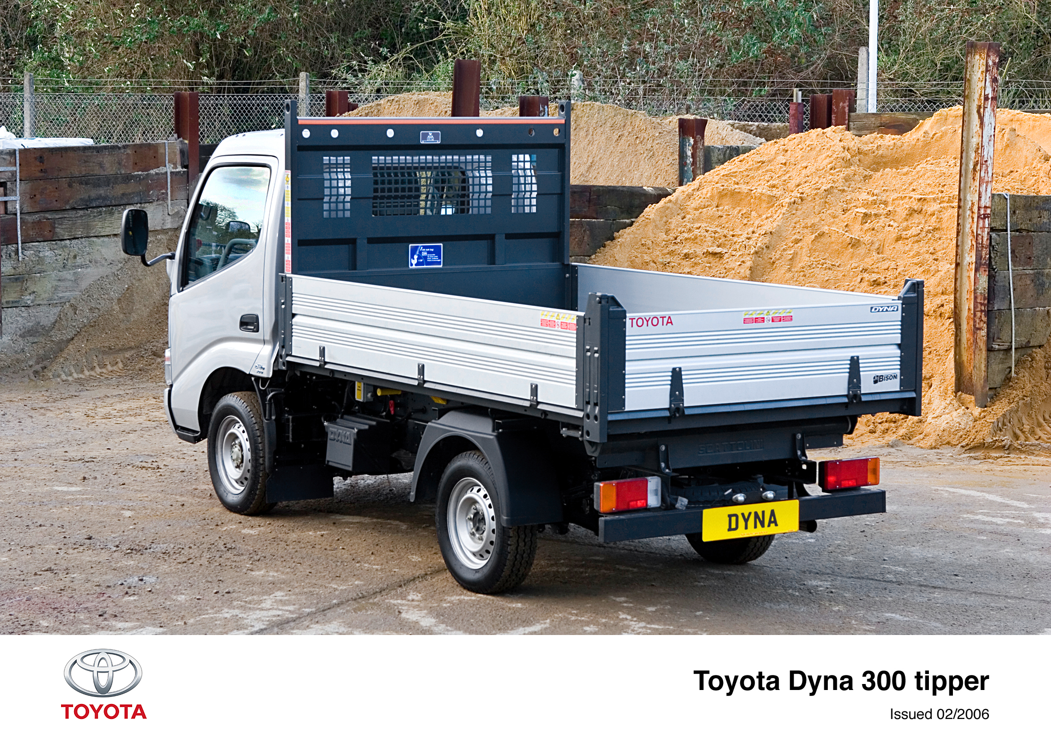 Купить японский грузовик до 3. Тойота Дюна самосвал 3т 4вд. Toyota Dyna Tipper. Тойота Дюна 3 тонны. Тойота Дюна 4/2.