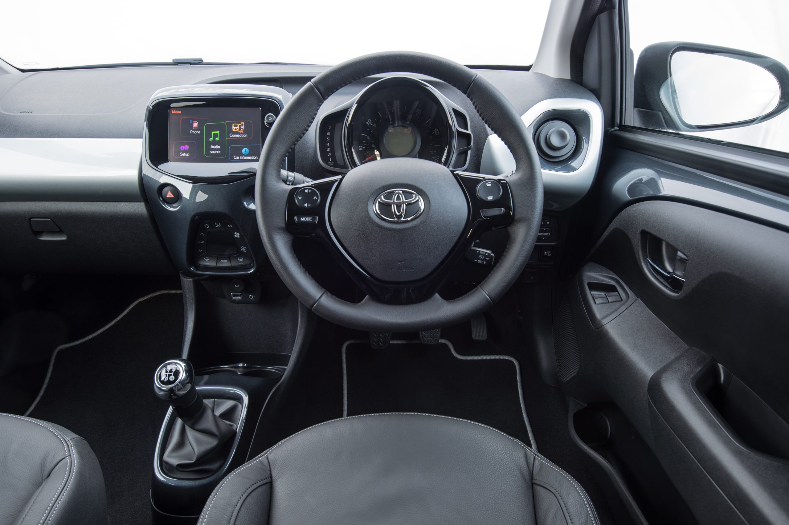 Aygo x clusiv Interior 2016 Toyota Media Site
