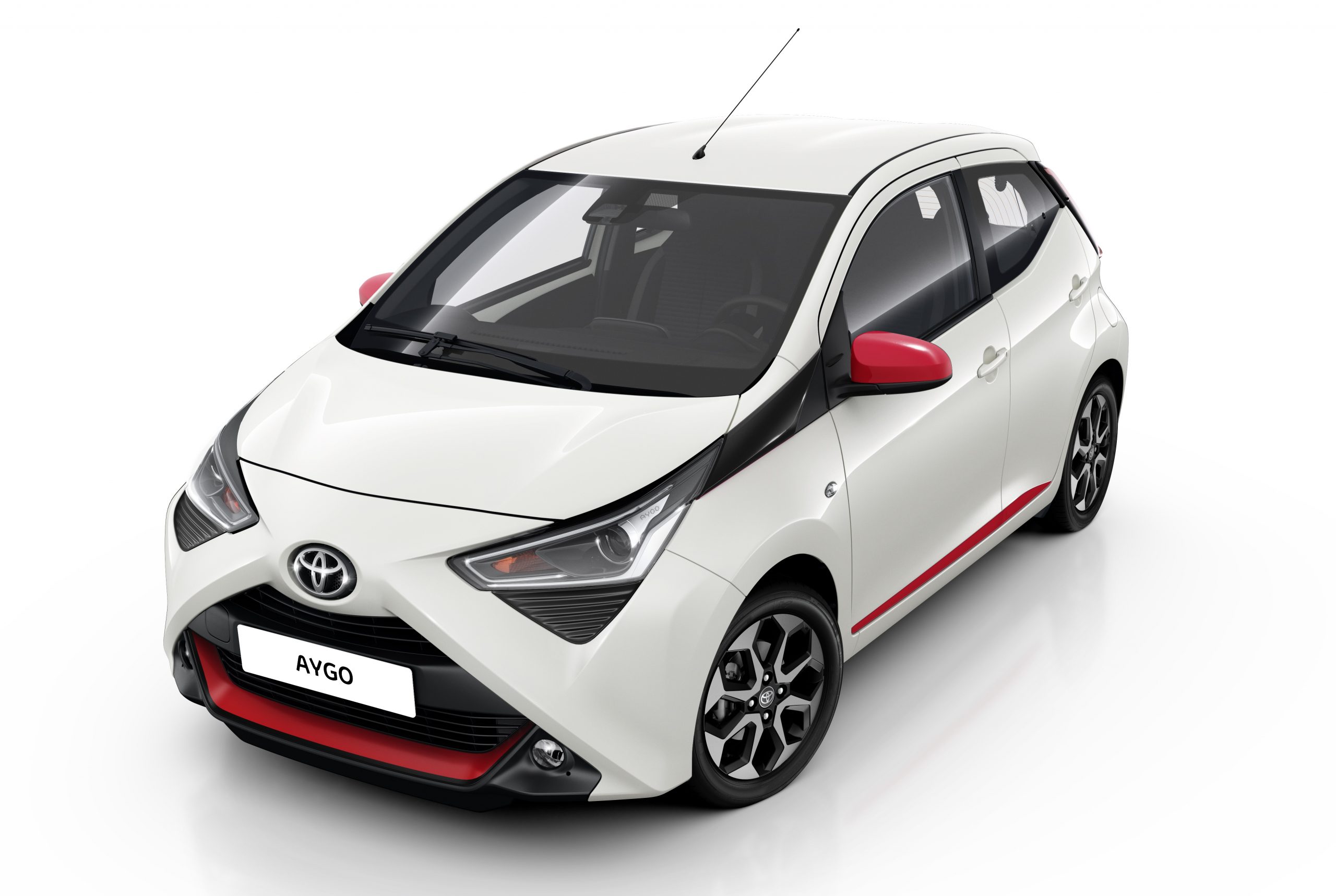 Distrahere at donere Marvel Toyota Fashions New Aygo Line-Up With x-trend - Toyota Media Site