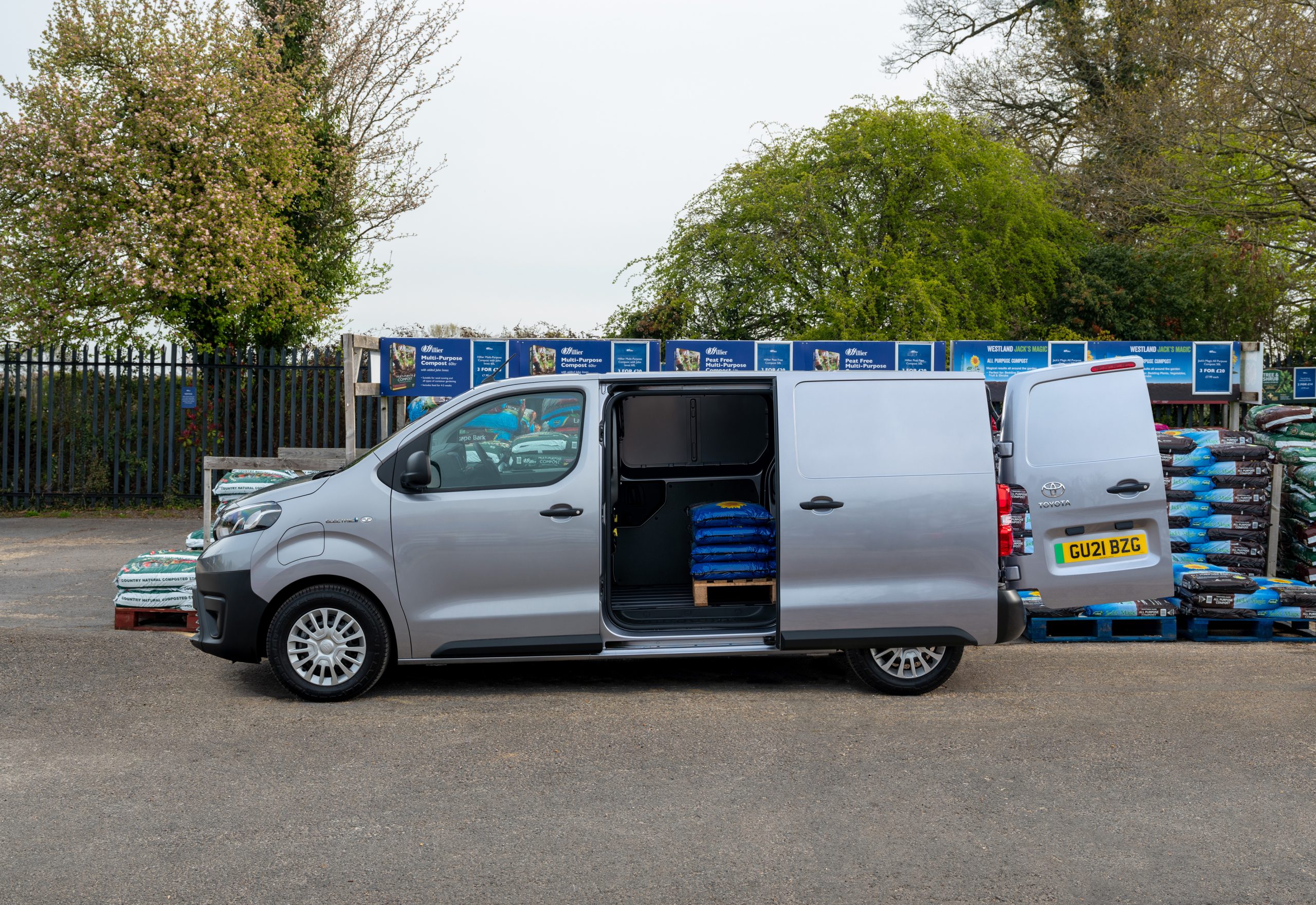 Proace Icon Toyota Proace Electric Icon Exterior Static (2021 - Current) - Toyota ...