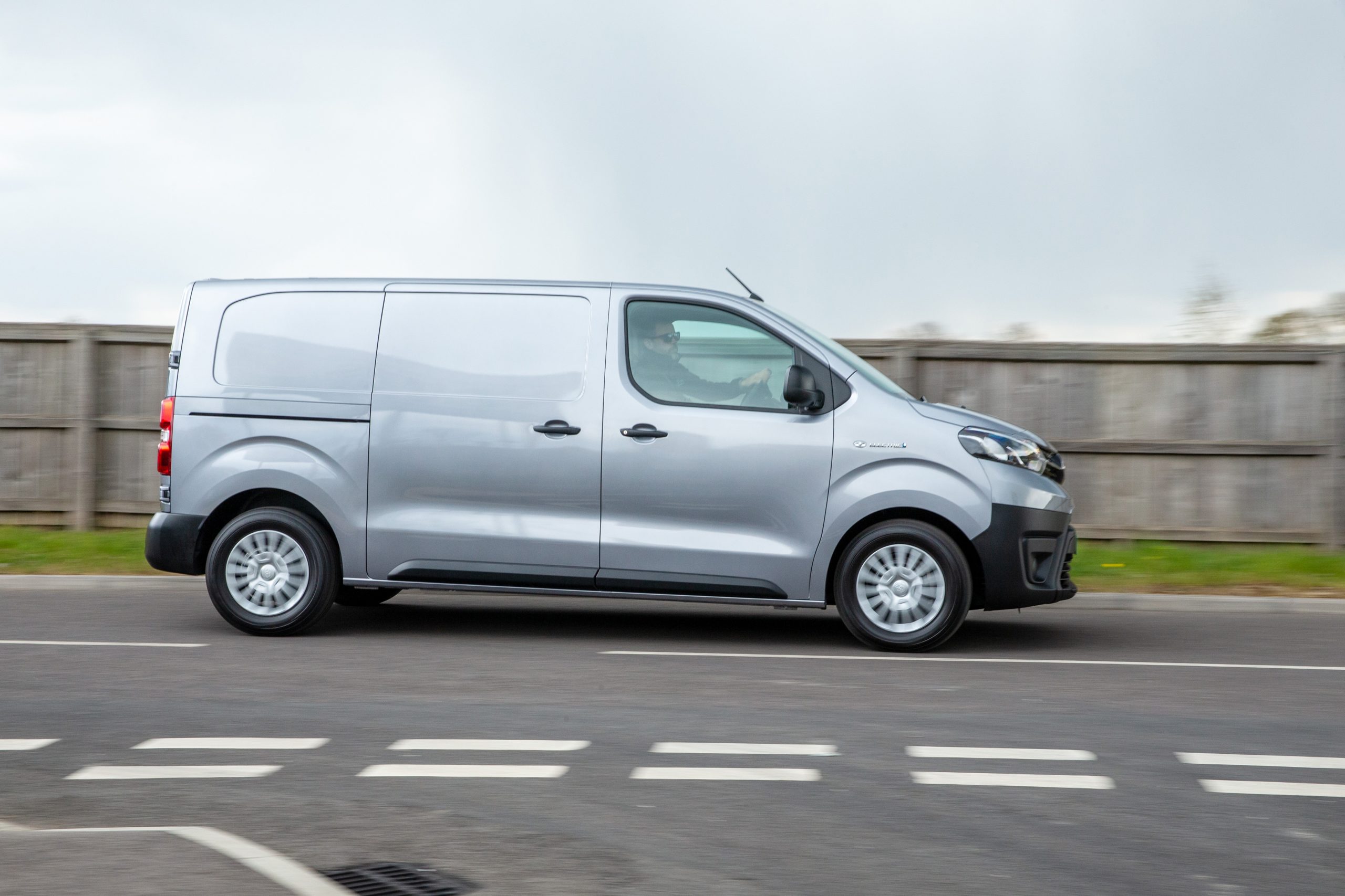 Proace Icon Toyota Proace Electric Icon Exterior Dynamic (2021 - Current) - Toyota ...
