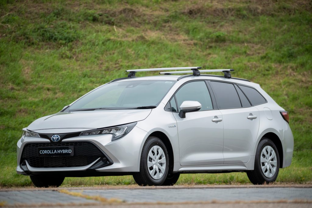 Toyota Corolla Commercial (model shown fitted with accessory roof bars and tow bar)