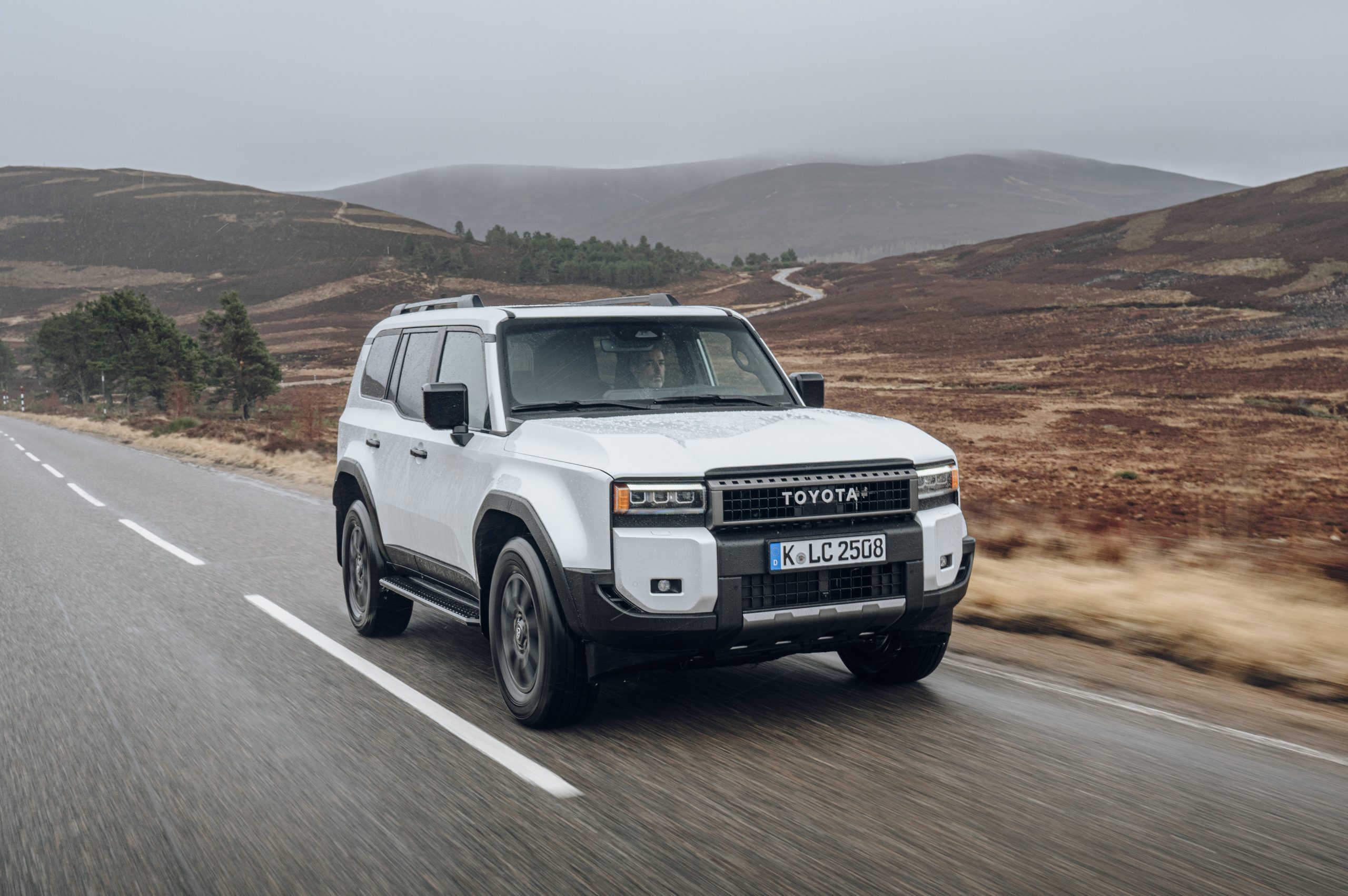 Toyota Land Cruiser Electrified for 2026