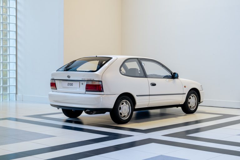 E100