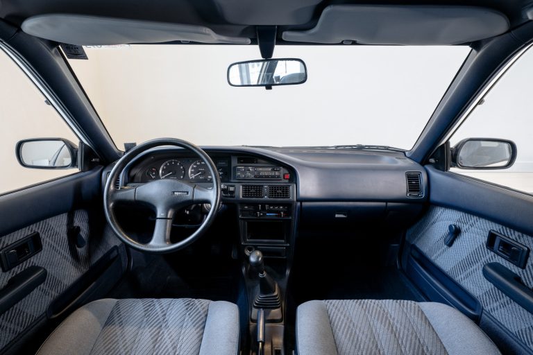 E90