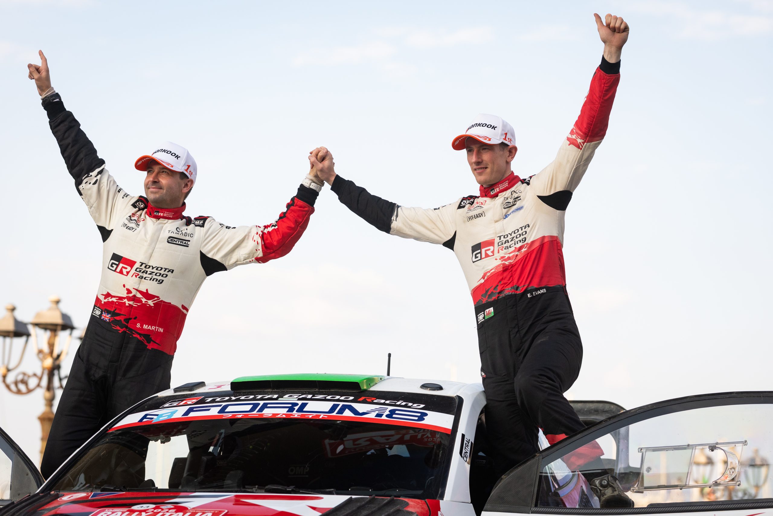 Evans and Martin win world title with TGR-WRT in thrilling season finale